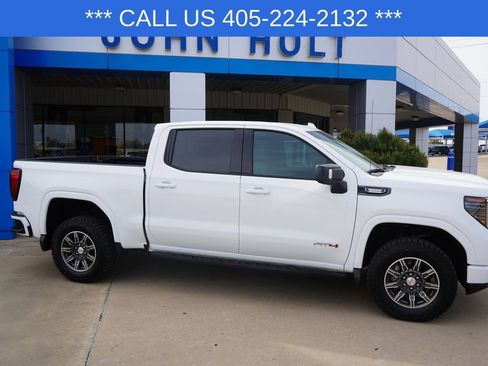 Used 2024 GMC Sierra 1500 AT4 w/ Technology Package image 11
