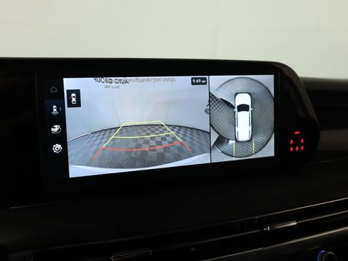 Used 2023 Hyundai Palisade Calligraphy image 6