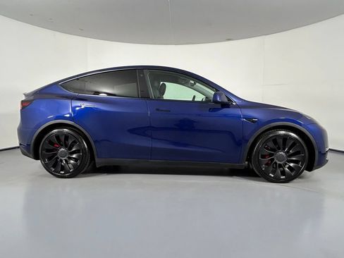 Used 2022 Tesla Model Y Performance AWD/4WD image 8