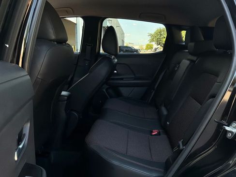 Used 2026 Nissan Kicks SR FWD image 11