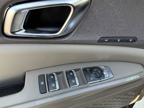 New 2026 Kia Carnival SX image 11