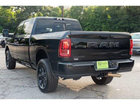 Used 2025 RAM 2500 Laramie AWD/4WD image 6