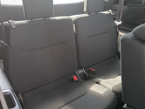 Used 2023 Mitsubishi Outlander ES FWD image 9