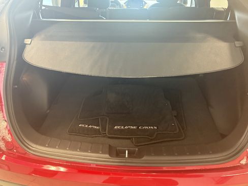 Used 2020 Mitsubishi Eclipse Cross ES image 8