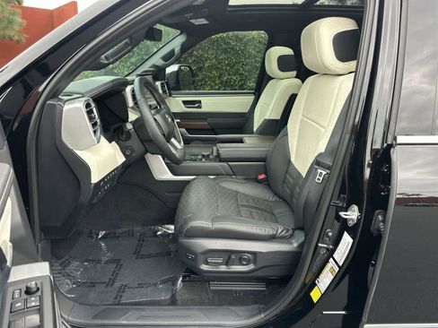 Used 2025 Toyota Sequoia Capstone image 11