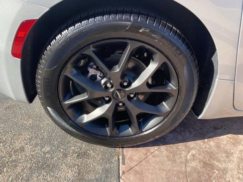 Used 2024 Chrysler Pacifica Touring-L w/ S Appearance Package image 23