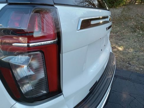 Used 2023 Chevrolet Tahoe Premier w/ Premium Package 2 image 12