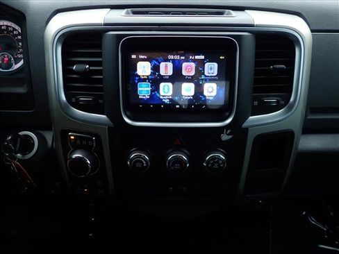 Used 2016 RAM 1500 Classic SLT AWD/4WD image 13