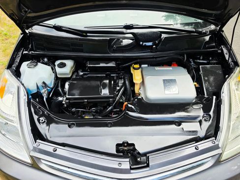 Used 2007 Toyota Prius w/ Pkg 2 FWD image 16