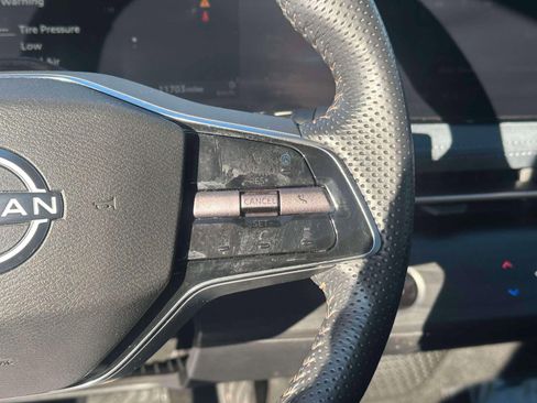 Used 2024 Nissan Ariya AWD image 23