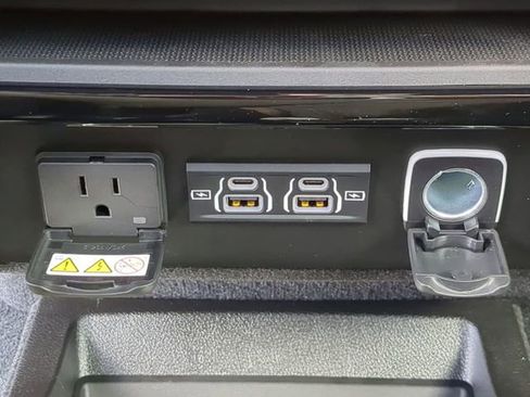 New 2026 Jeep Grand Wagoneer 2WD w/ Premium Group I image 18