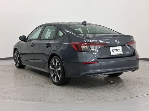 Used 2025 Honda Civic Sport Touring image 3