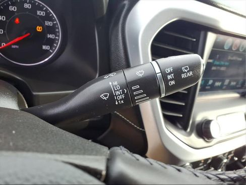 Used 2019 GMC Acadia SLT image 18