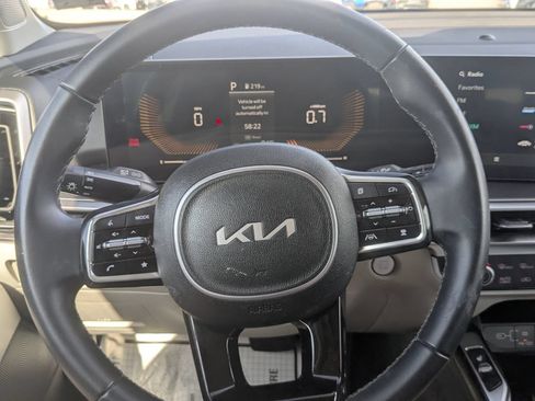 Used 2024 Kia Sorento S w/ Panoramic Sunroof Package FWD image 19