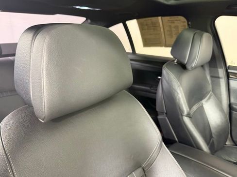 Used 2014 BMW 550i Sedan w/ Executive Package image 30