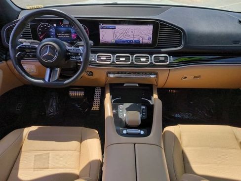 Used 2024 Mercedes-Benz GLS 450 4MATIC image 22