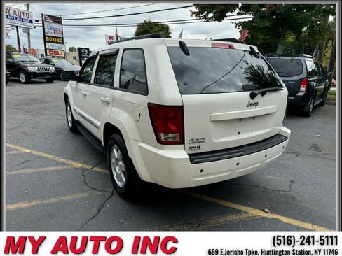 Used 2010 Jeep Grand Cherokee Laredo image 6