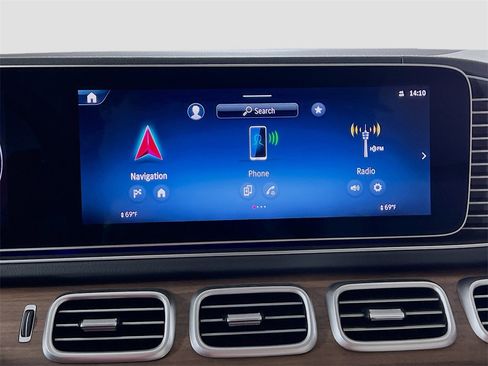 New 2026 Mercedes-Benz GLS 450 4MATIC image 16