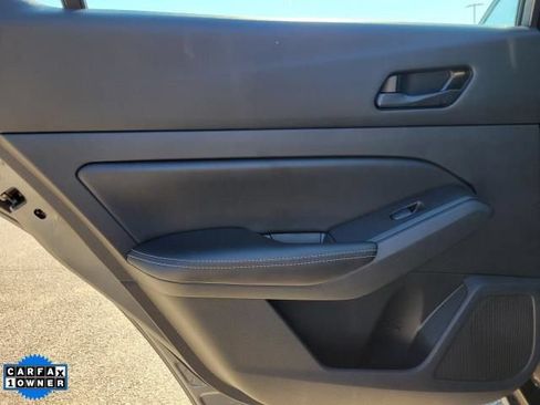 Used 2024 Nissan Altima 2.5 SV FWD image 8