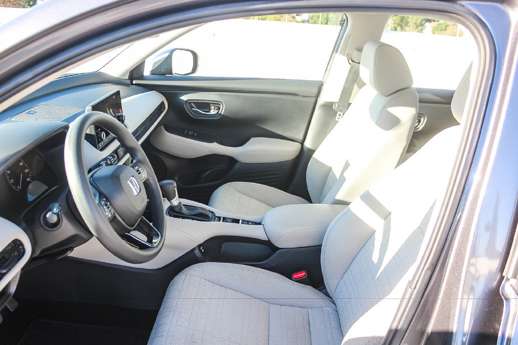 Certified 2025 Honda HR-V LX image 18