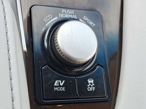 Used 2019 Lexus RX 450h image 22