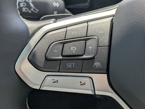 New 2026 Volkswagen Atlas Cross Sport SE FWD image 24