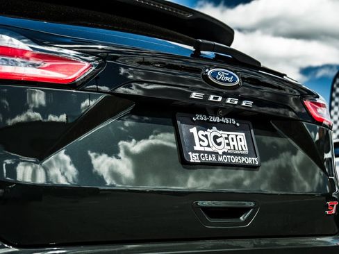 Used 2023 Ford Edge ST w/ Equipment Group 401A AWD/4WD image 12