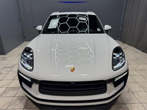 Used 2022 Porsche Macan S AWD/4WD image 2