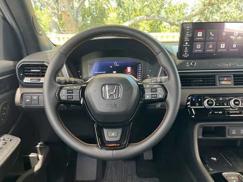 Certified 2026 Honda Passport TrailSport Elite image 17