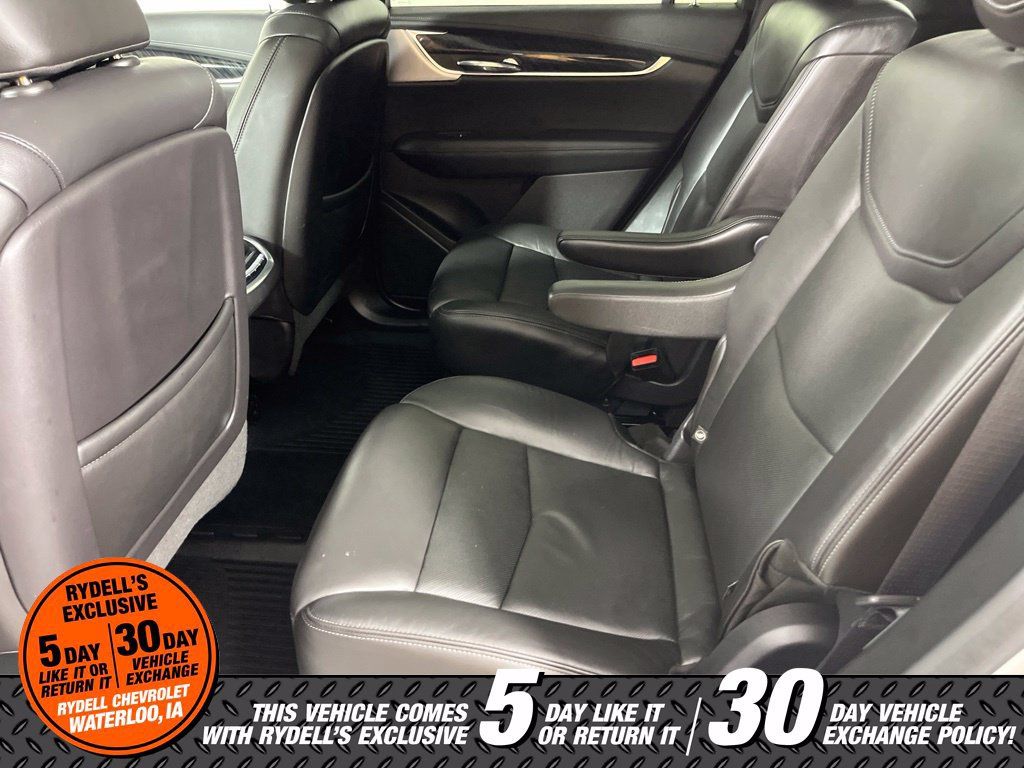 Used 2020 Cadillac XT6 Premium Luxury AWD/4WD image 20