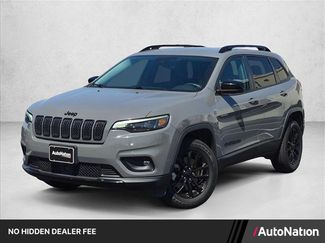 Used 2023 Jeep Cherokee Altitude Lux AWD/4WD video 1