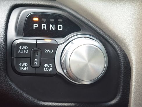 Used 2019 RAM 1500 Laramie w/ Sport Appearance Package AWD/4WD image 18