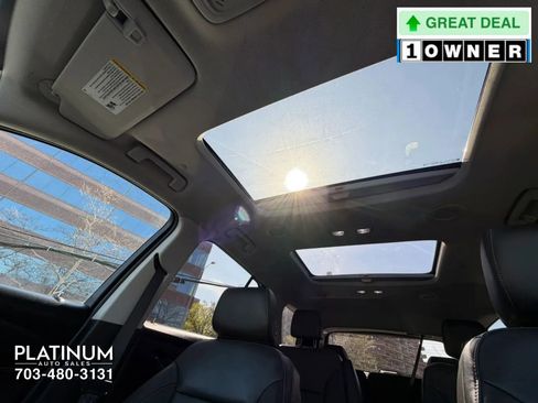 Used 2019 Chevrolet Traverse LT w/ LT Premium Package image 19