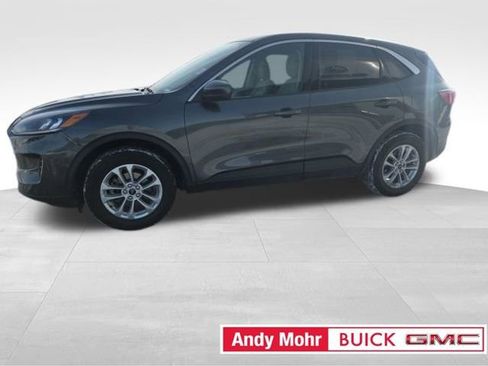 Used 2020 Ford Escape SE image 10