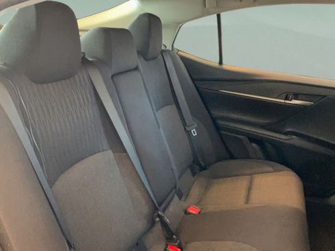 Used 2025 Toyota Camry LE FWD image 31