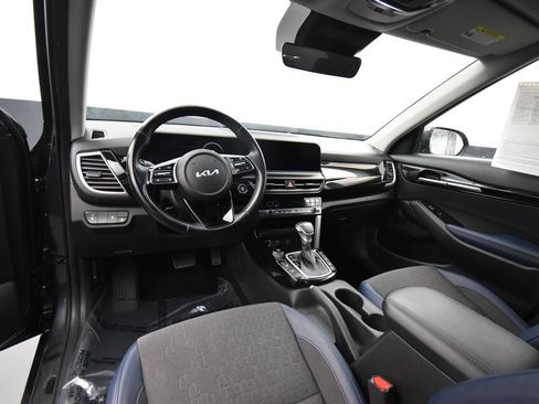 Used 2024 Kia Seltos S image 11