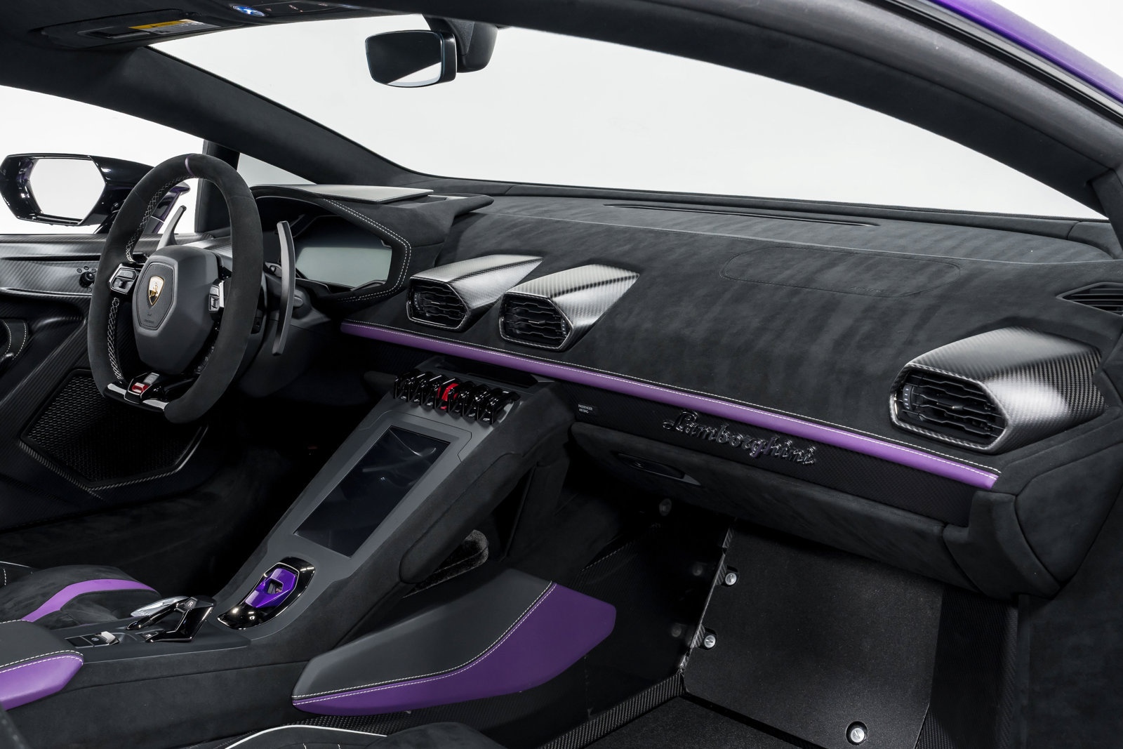 Used 2023 Lamborghini Huracan STO RWD image 34