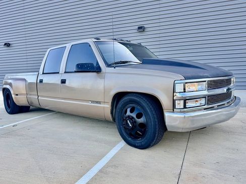Used 1996 Chevrolet Silverado 3500 2WD Crew Cab image 1