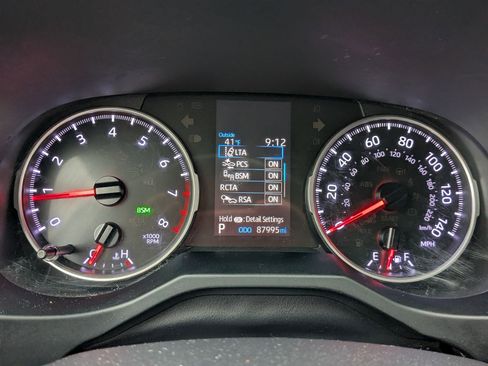 Used 2019 Toyota RAV4 XLE image 15