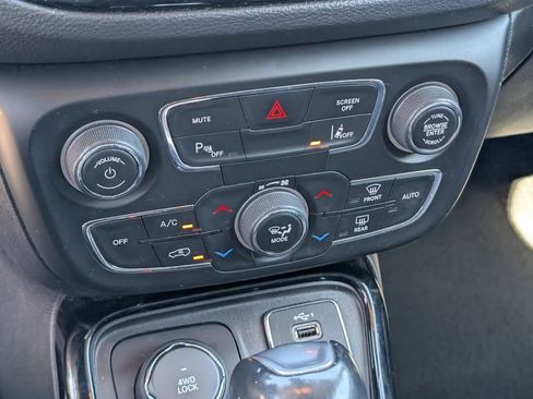 Used 2021 Jeep Compass Limited w/ Sun and Sound Group AWD/4WD image 27