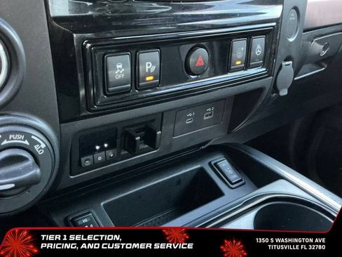 Used 2023 Nissan Titan PRO-4X w/ Pro-4x Convenience Package AWD/4WD image 38
