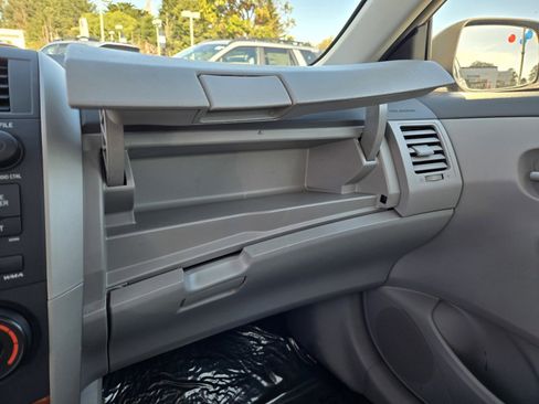 Used 2009 Toyota Corolla XLE image 24