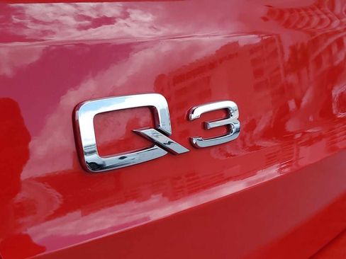 Certified 2023 Audi Q3 2.0T Premium w/ Convenience Package AWD/4WD image 12