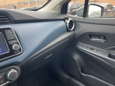 Used 2025 Nissan Versa SV image 34