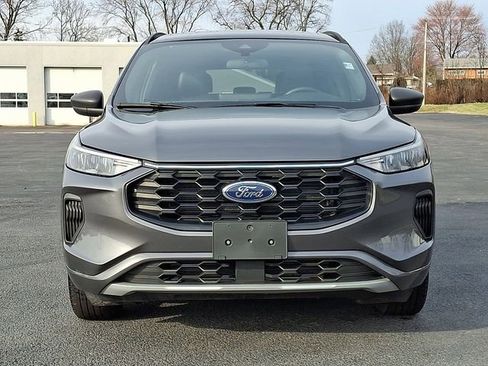Used 2023 Ford Escape ST-Line w/ Tech Pack #1 image 5