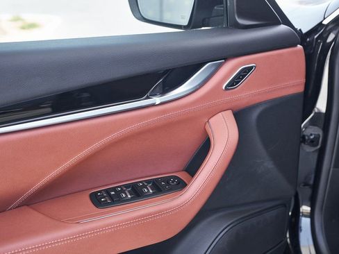 Used 2022 Maserati Levante Modena image 19