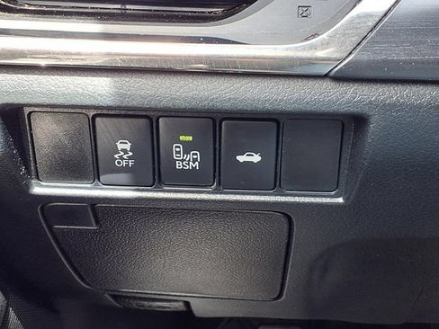 Used 2016 Toyota Avalon Touring w/ Protection Package FWD image 17