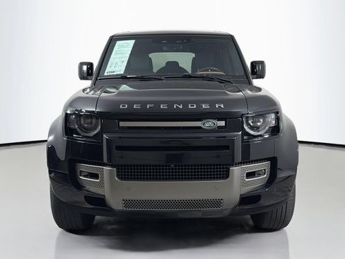 Used 2024 Land Rover Defender 110 X-Dynamic SE AWD/4WD image 2