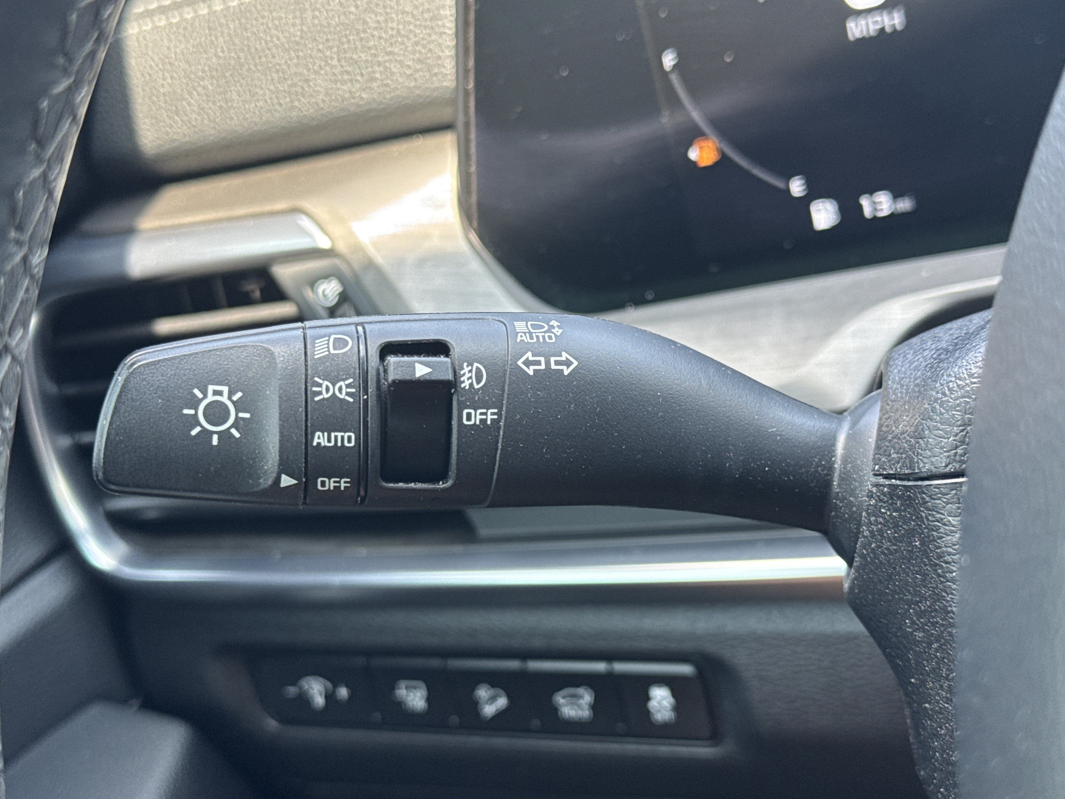 Used 2023 Kia Telluride SX Prestige X-Pro AWD/4WD image 14