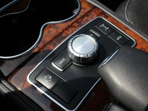 Used 2014 Mercedes-Benz CLS 550 4MATIC image 19